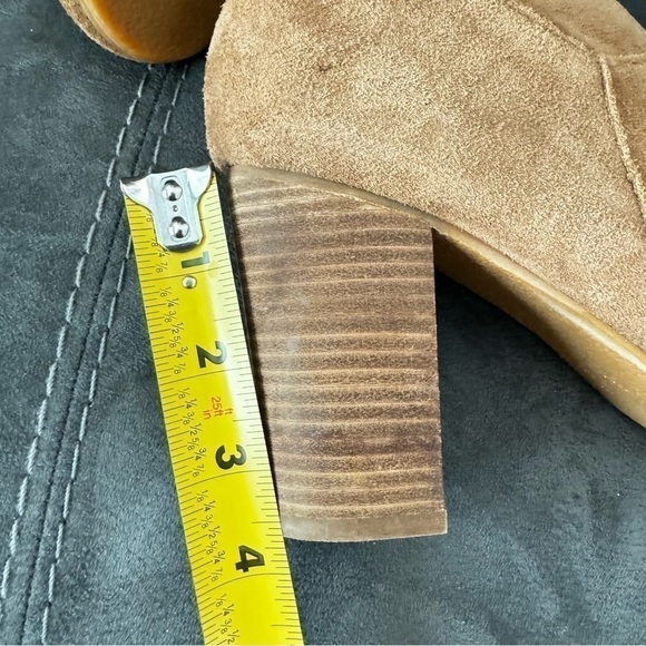 Crown Vintage Fringed RANDI Tan Suede Block Heel Ankle Boots size 11 - Picture 9 of 9